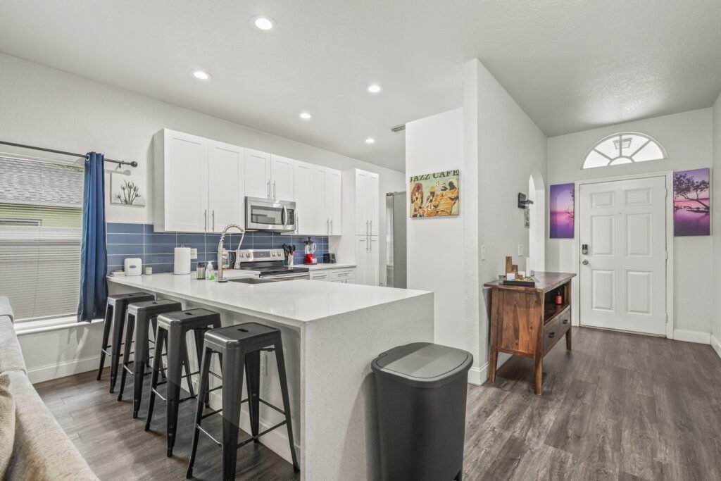 3016 E Chelsea St-75