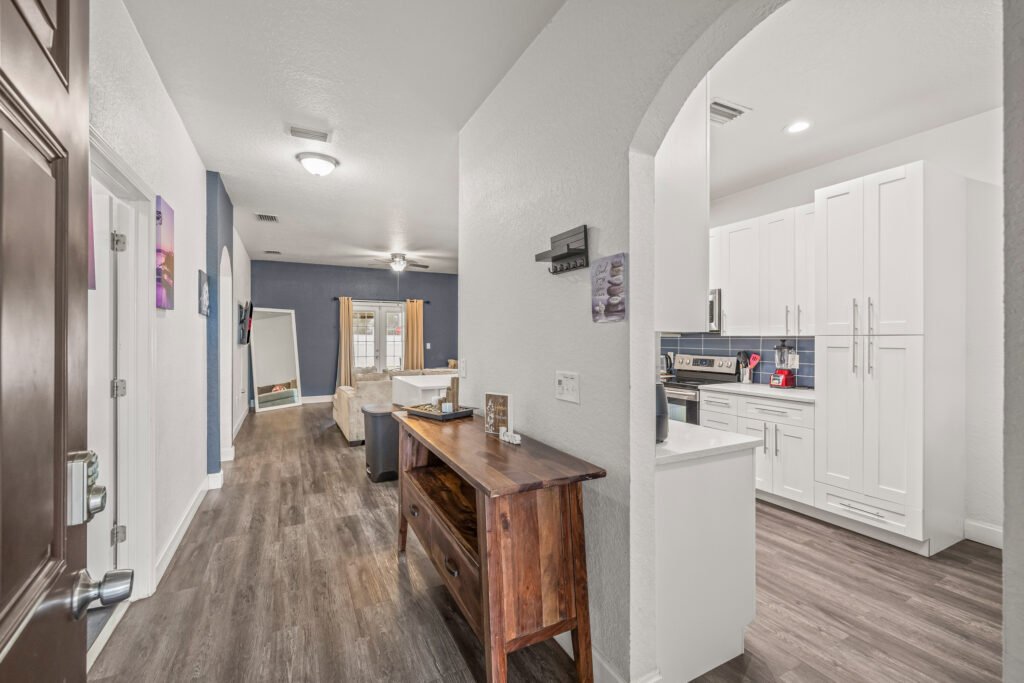 5_3016 e chelsea st-37