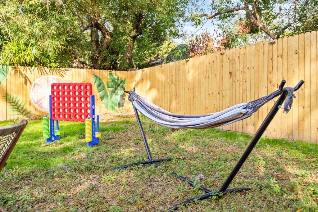 63_7813 n mulberry st-8