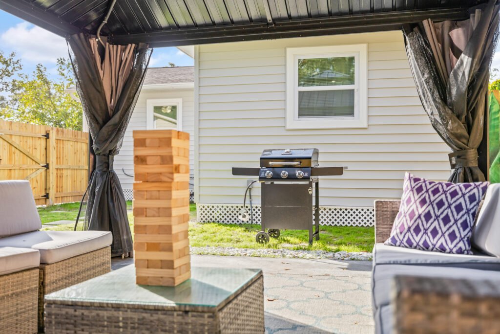 73_7813 n mulberry st-18